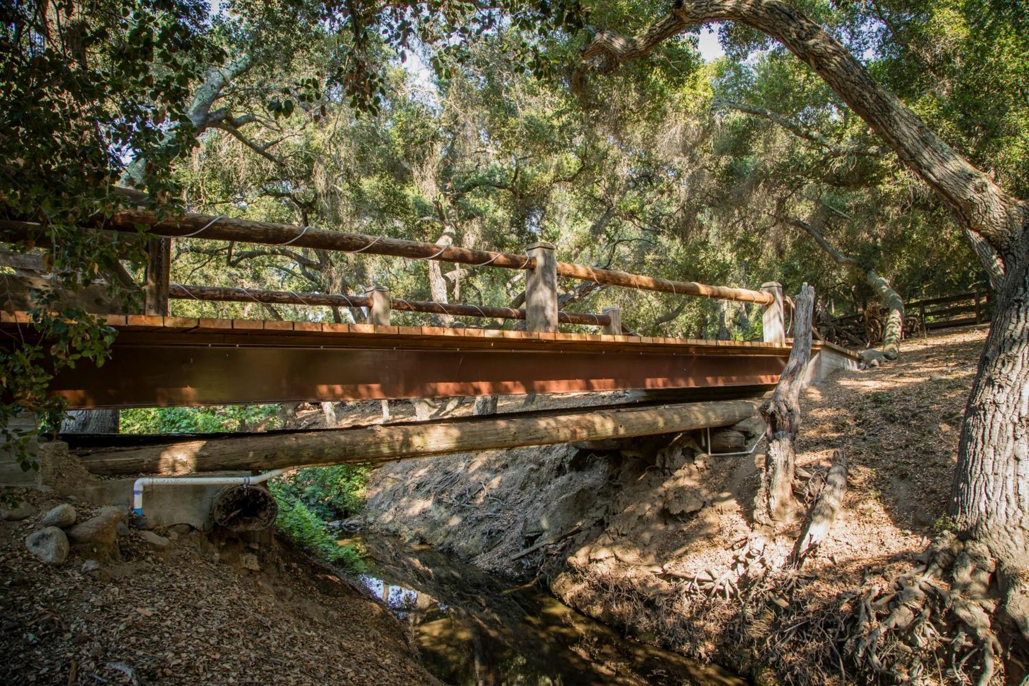 Historic Farmhouse On 5 Peaceful Acres With Ancient Oaks & Creek Above Temecula Exterior photo