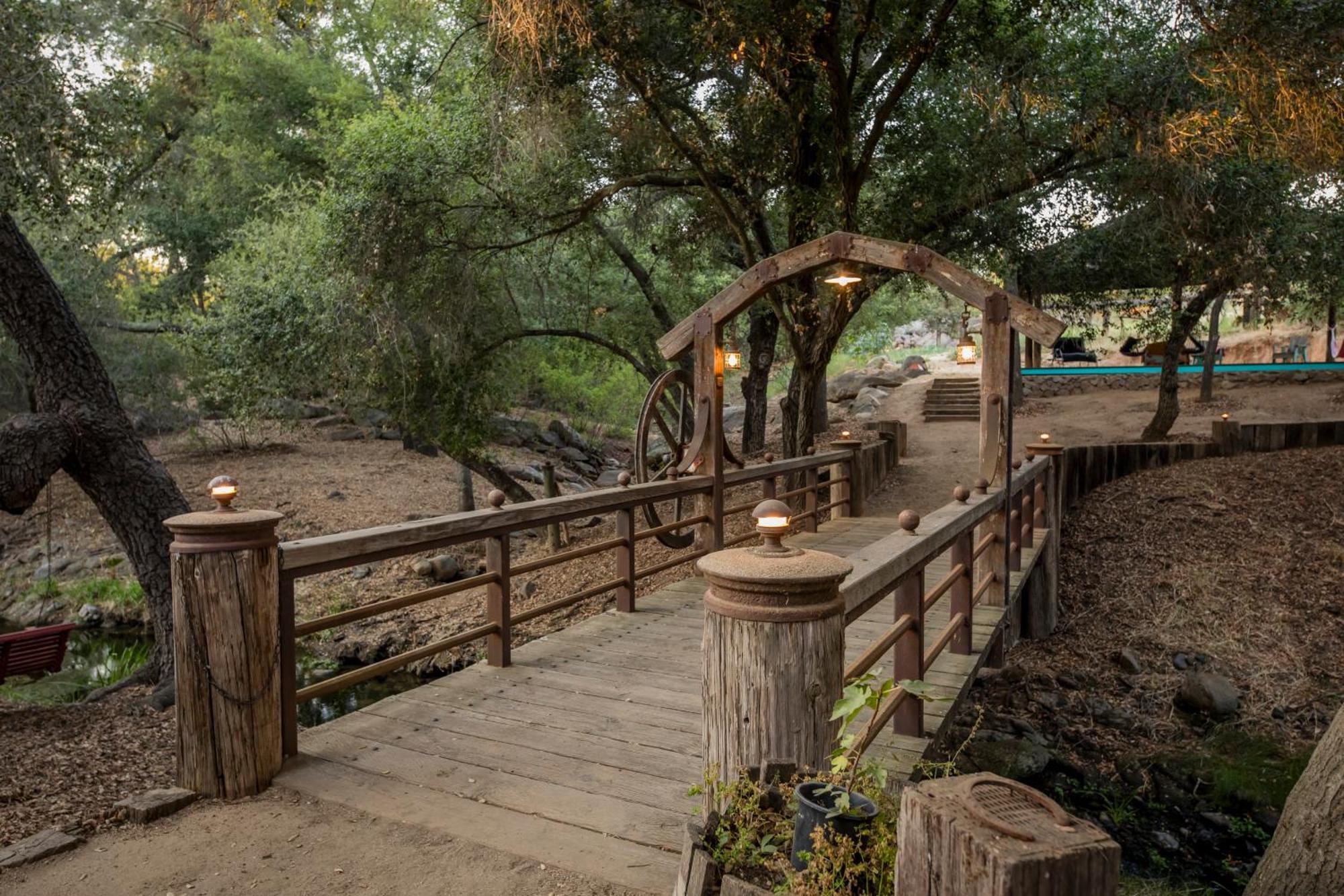 Historic Farmhouse On 5 Peaceful Acres With Ancient Oaks & Creek Above Temecula Exterior photo