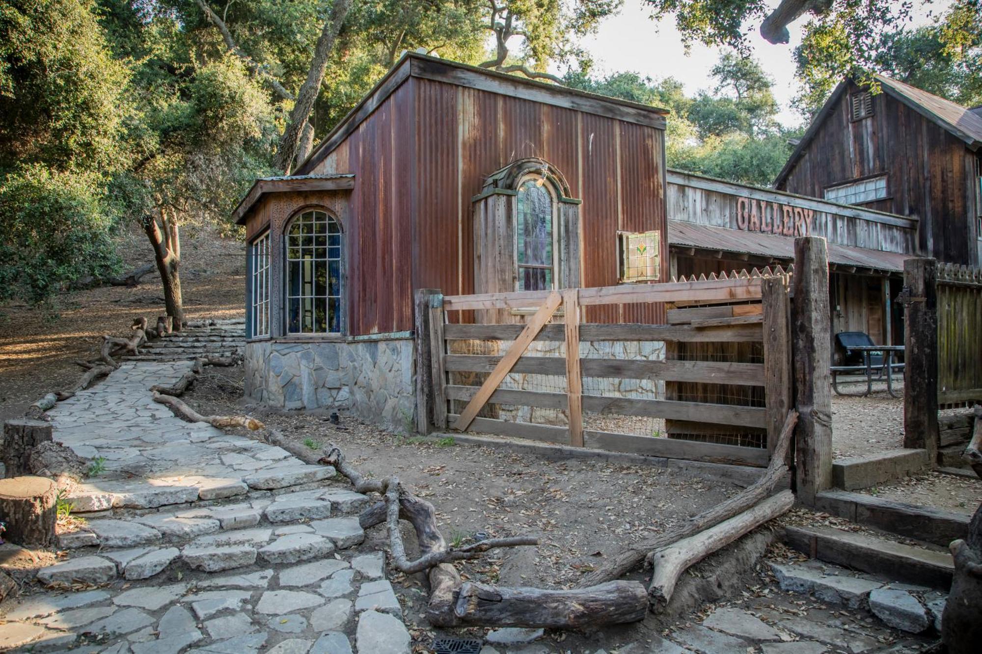 Historic Farmhouse On 5 Peaceful Acres With Ancient Oaks & Creek Above Temecula Exterior photo