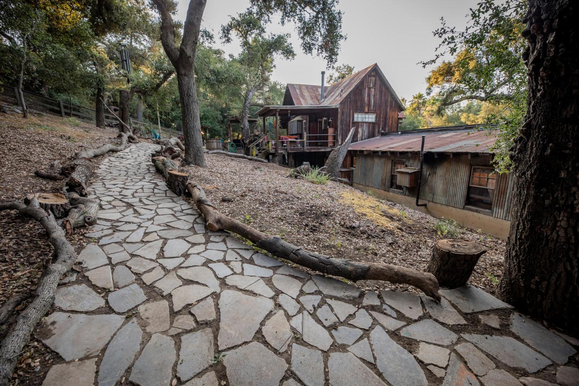 Historic Farmhouse On 5 Peaceful Acres With Ancient Oaks & Creek Above Temecula Exterior photo